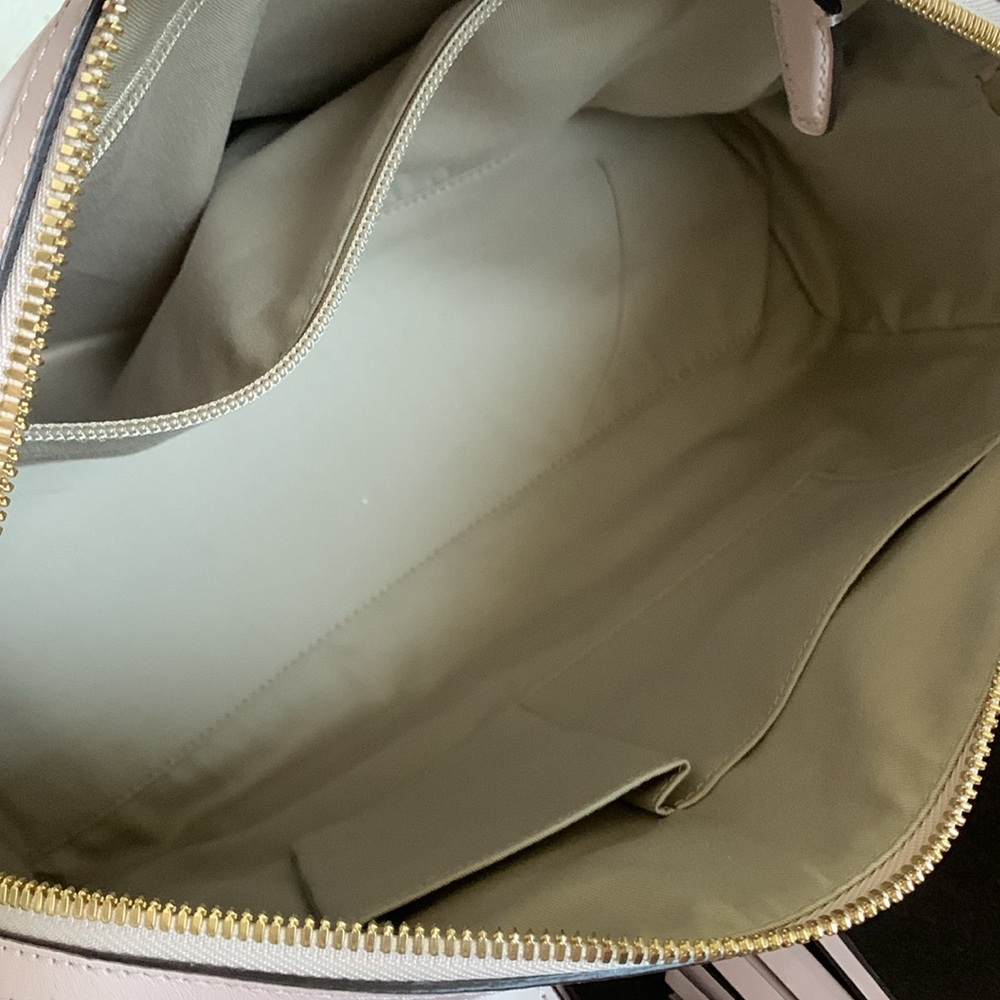 COACH Ballet Pink Leather Barrel Bag
Excellent Condition, barely used. - Picture 13 of 14